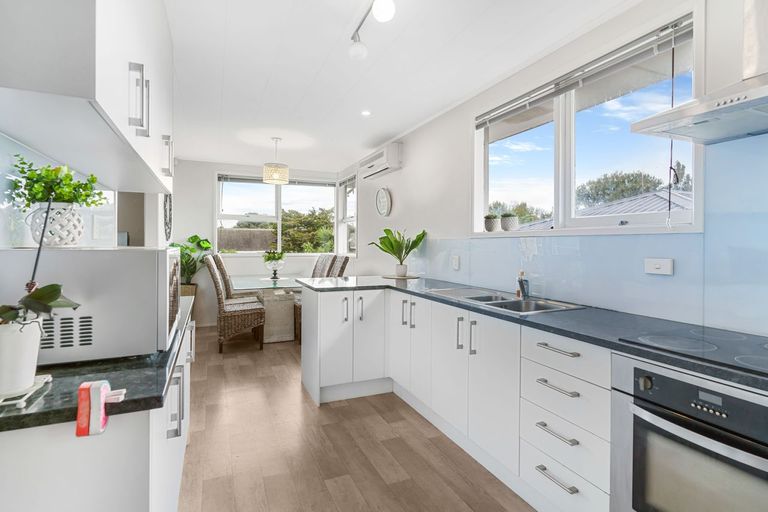 Photo of property in 81 Skipton Street, Mangere East, Auckland, 2024