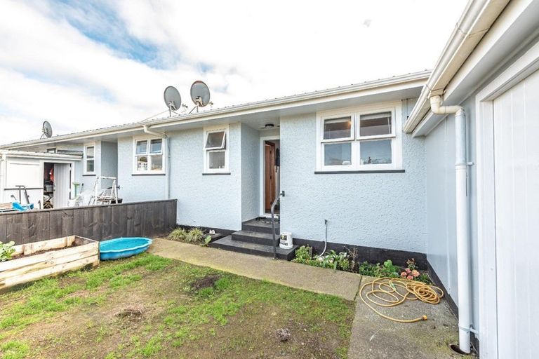 Photo of property in 1 Kupe Place, Castlecliff, Whanganui, 4501