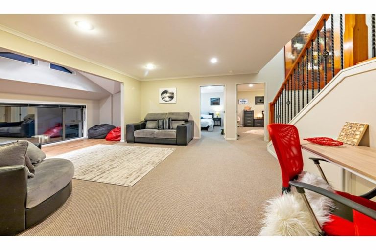 Photo of property in 12 Lucca Crescent, Flat Bush, Auckland, 2019