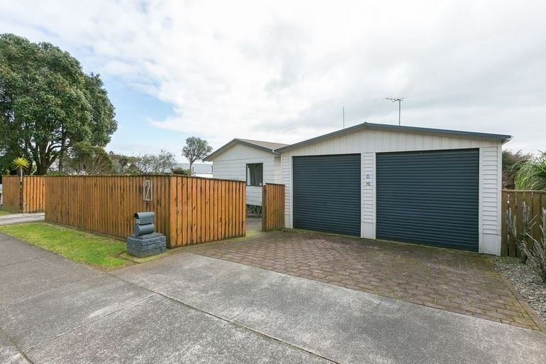 Photo of property in 121 Parklands Avenue, Bell Block, New Plymouth, 4312