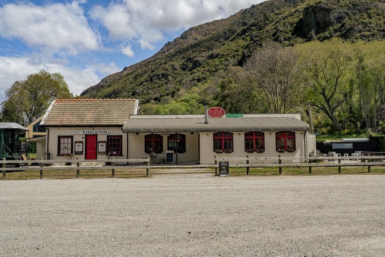 Photo of property in 4 Kent Street, Kingston, Athol, 9793