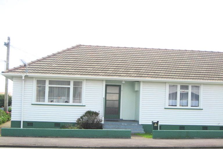 Photo of property in 1/286 Saint Aubyn Street, New Plymouth, 4310