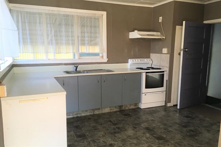 Photo of property in 8 Tui Crescent, Maunu, Whangarei, 0110