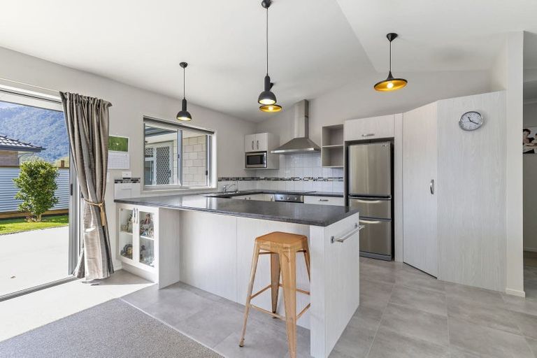 Photo of property in 77 Ritchie Street, Te Aroha, 3320