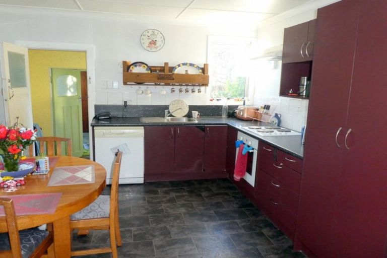 Photo of property in 2 Ord Street, Herbert, Oamaru, 9495