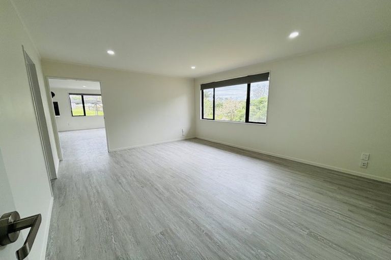 Photo of property in 50 San Valentino Drive, Henderson, Auckland, 0612