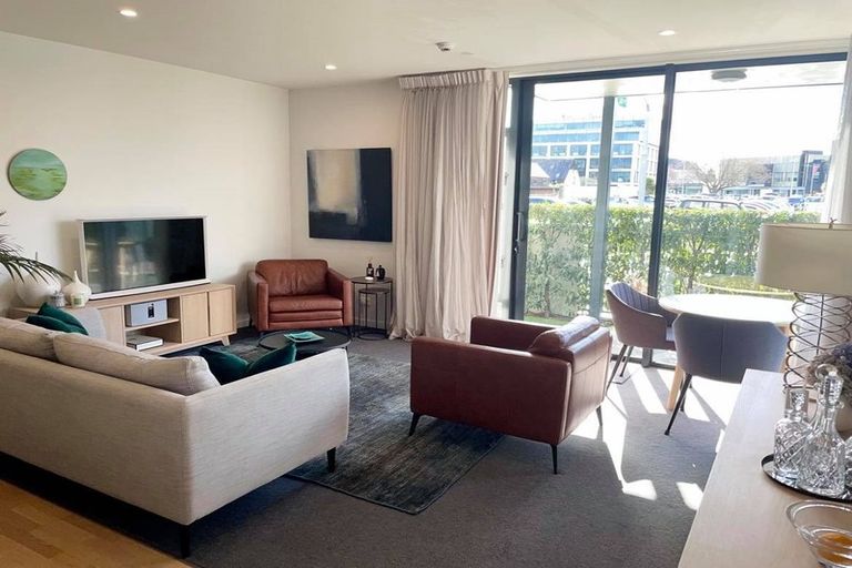 Photo of property in 1/50 Kilmore Street, Christchurch Central, Christchurch, 8013