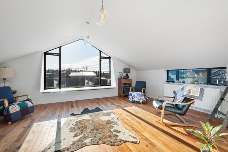 Photo of property in 16 Larch Crescent, Alexandra, 9320