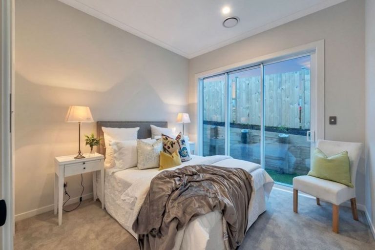 Photo of property in 36 Celestial Crescent, Orewa, 0931