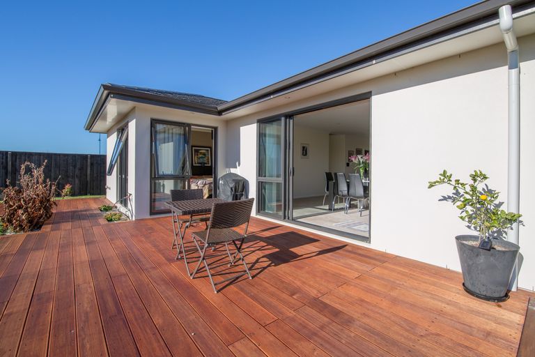 Photo of property in 68 Tutaipatu Avenue, Pegasus, 7612