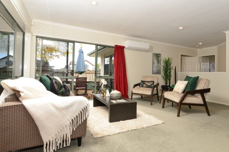 Photo of property in 1 Castlewold Place, Huntington, Hamilton, 3210