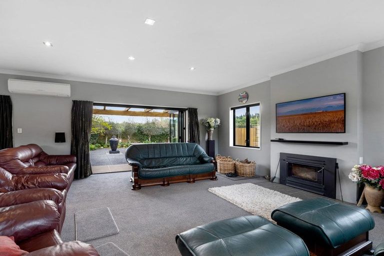 Photo of property in 8 Devine Drive, Rolleston, Christchurch, 7678