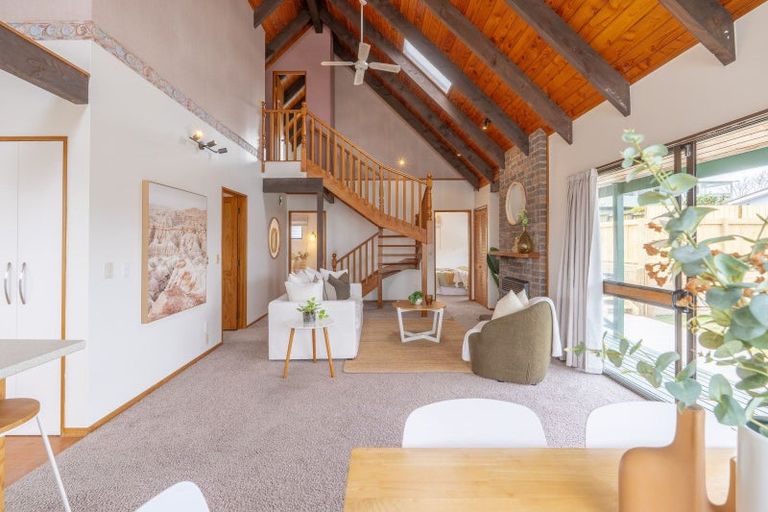Photo of property in 204 Cambridge Road, Bethlehem, Tauranga, 3110