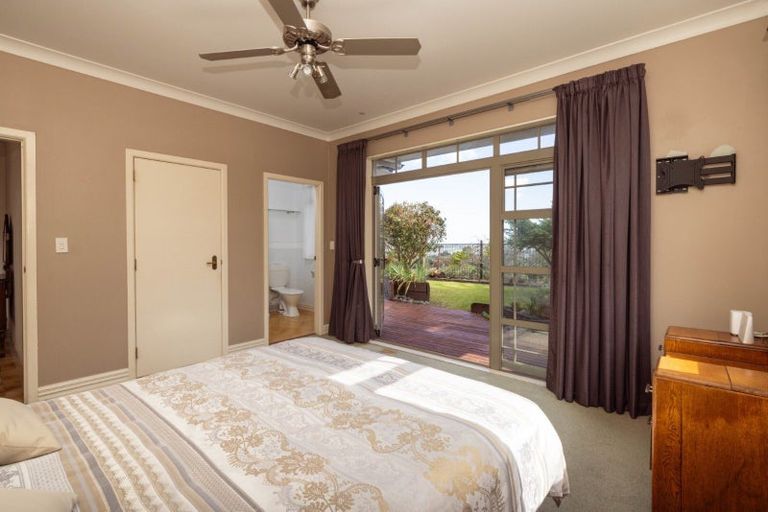 Photo of property in 6 Penny Place, Welcome Bay, Tauranga, 3175