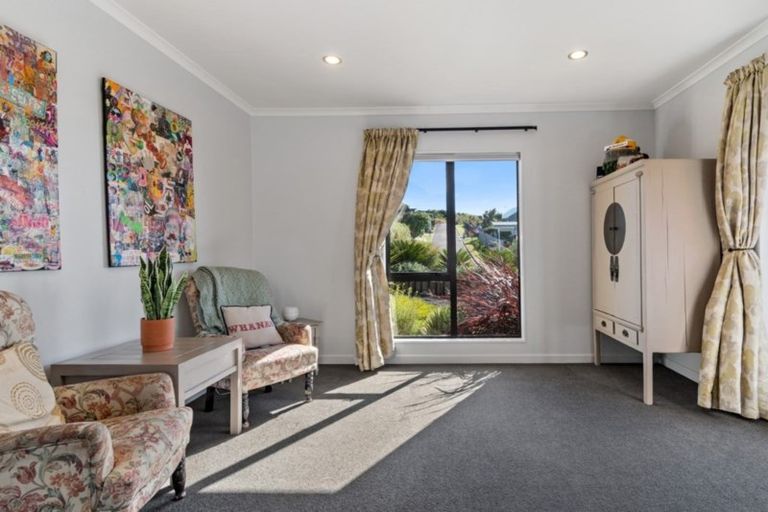 Photo of property in 16 Lynley Park Drive, Omokoroa, 3114