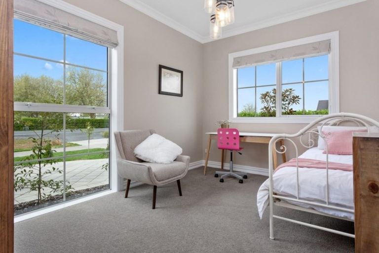 Photo of property in 121 Saint Kilda Road, Cambridge, 3434