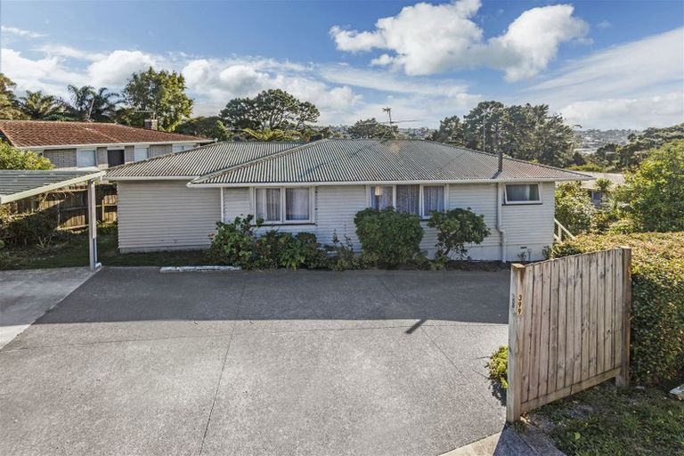 Photo of property in 399 Wairau Road, Totara Vale, Auckland, 0629