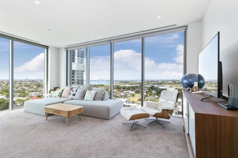 Photo of property in Sentinel Apartments, 1004/3 Northcroft Street, Takapuna, Auckland, 0622