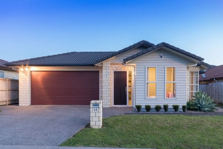 Photo of property in 18 Plantation Avenue, Flat Bush, Auckland, 2016