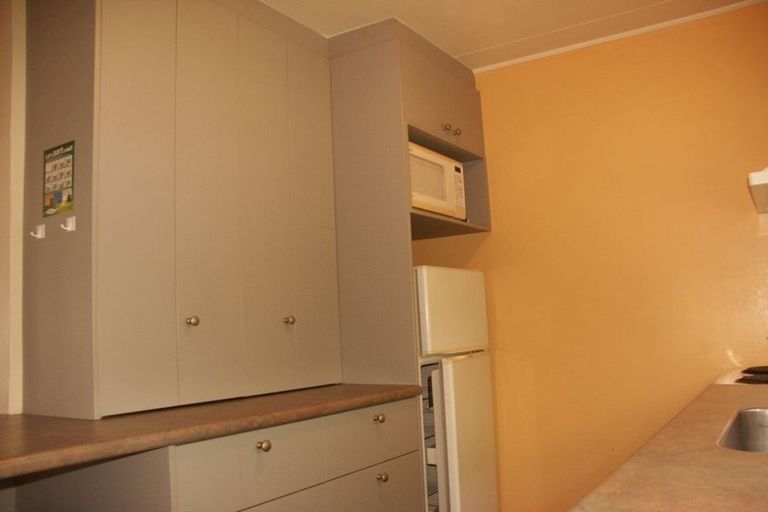 Photo of property in 2/84 Warrender Street, North Dunedin, Dunedin, 9016