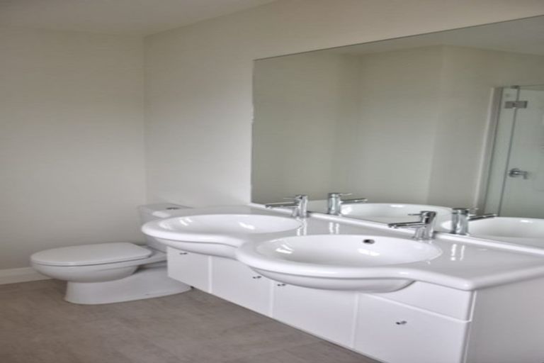 Photo of property in 3 Dinning Road, Riverhead, 0820