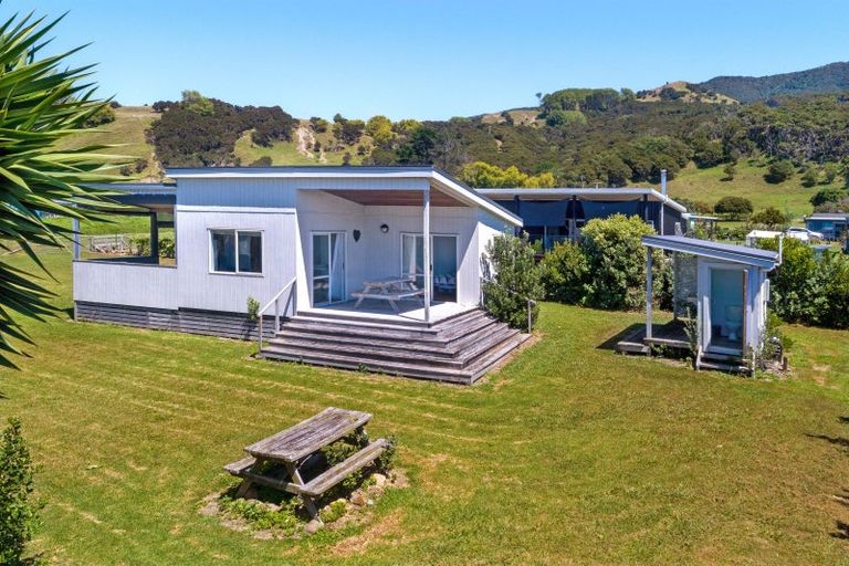 Photo of property in 1459d Anaura Road, Anaura Bay, Tokomaru Bay, 4079