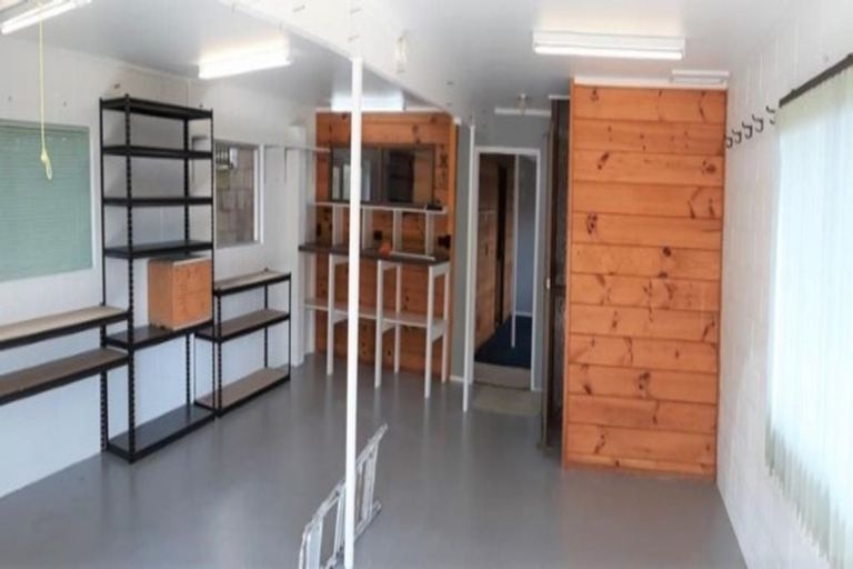 Photo of property in 39 Tremaine Avenue, Two Mile Bay, Taupo, 3330