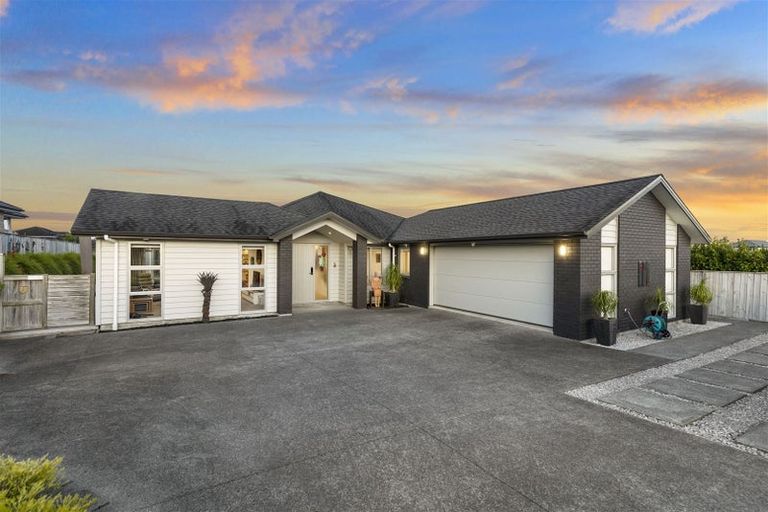 Photo of property in 11 Lam Terrace, Riverhead, 0820