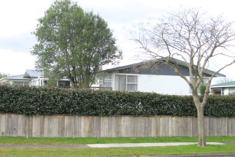 Photo of property in 14 Lansdowne Crescent, Glenview, Hamilton, 3206