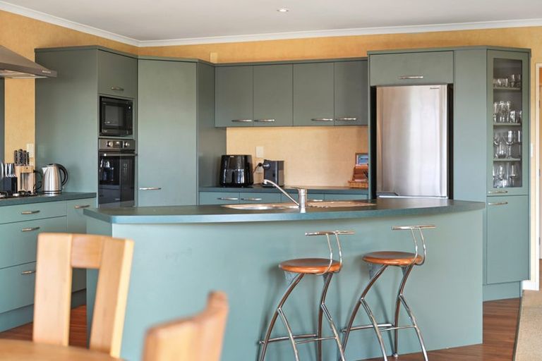 Photo of property in 68 Wiltshire Drive, Huntington, Hamilton, 3210