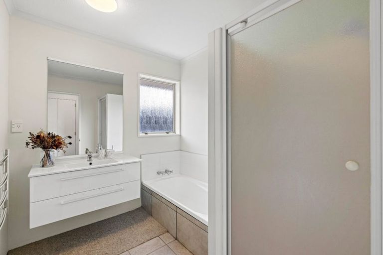 Photo of property in 25 Rempstone Drive, Halswell, Christchurch, 8025