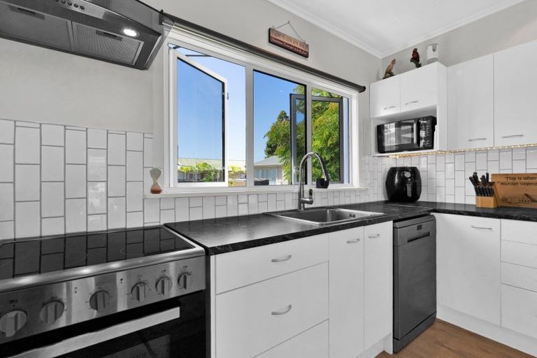 Photo of property in 151 Ngamotu Road, Spotswood, New Plymouth, 4310