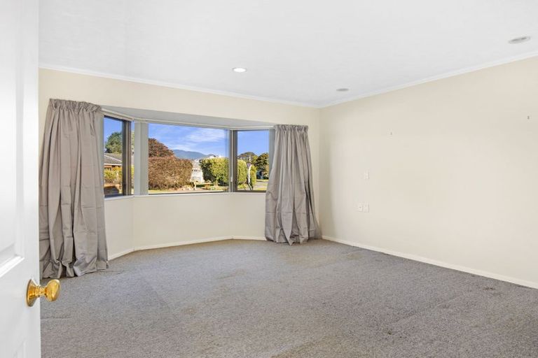 Photo of property in 21 Cedar Drive, Paraparaumu Beach, Paraparaumu, 5032