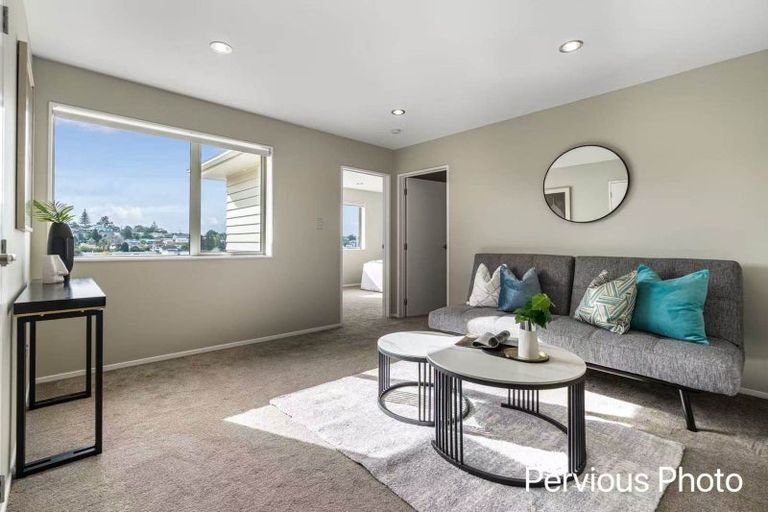 Photo of property in 18 Celeste Place, Totara Vale, Auckland, 0627