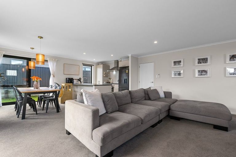 Photo of property in 16 Pioneer Crescent, Omokoroa, 3114