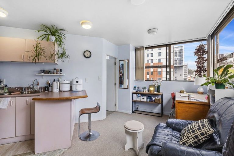 Photo of property in Regency Apartments, 6d/49 Manners Street, Te Aro, Wellington, 6011