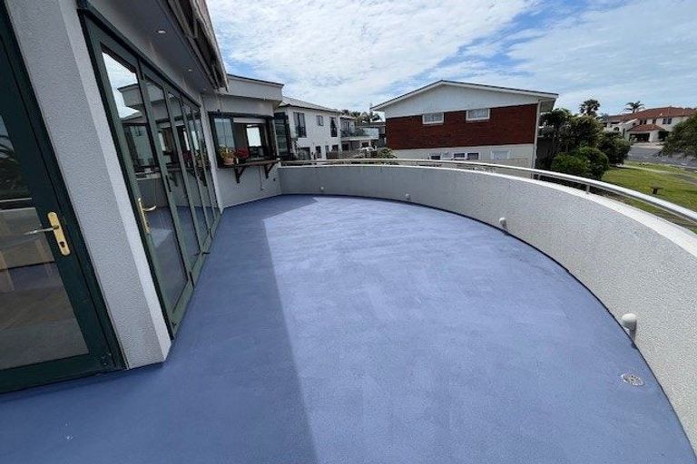 Photo of property in 121 Clovelly Road, Bucklands Beach, Auckland, 2012