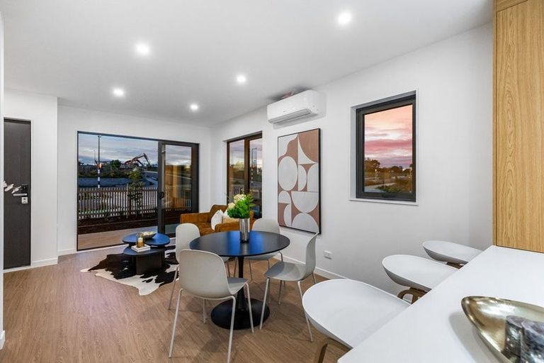 Photo of property in 216 Henwood Road, Westgate, 0814