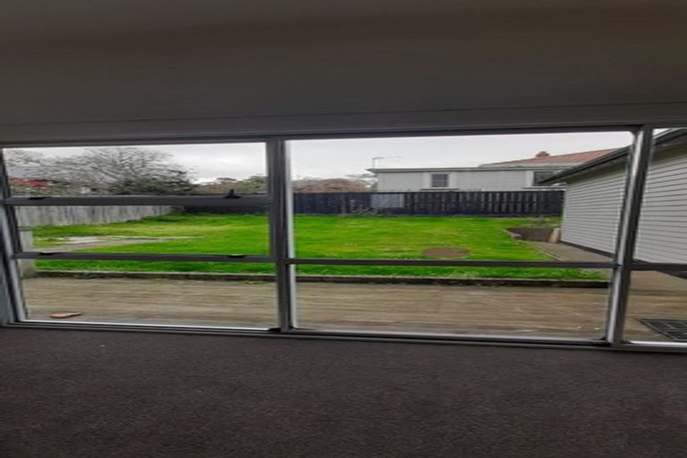 Photo of property in 137 Eglinton Road, Mornington, Dunedin, 9011