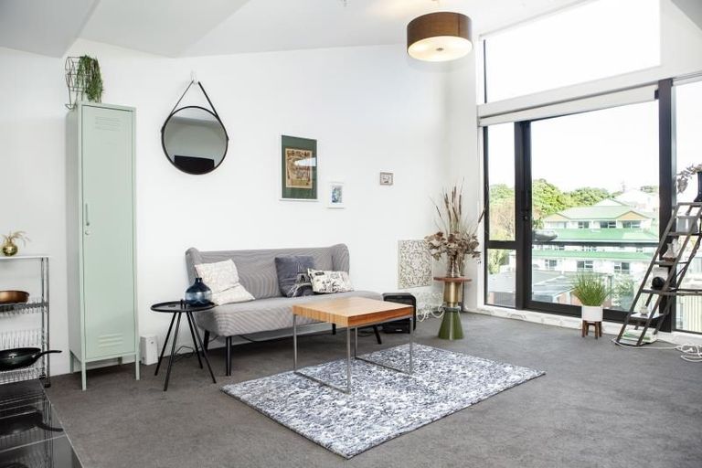 Photo of property in Nouvo Apartments, 21 Rugby Street, Mount Cook, Wellington, 6021