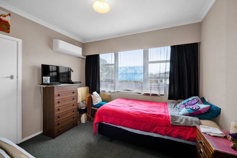 Photo of property in 13 Dixon Avenue, Hawera, 4610