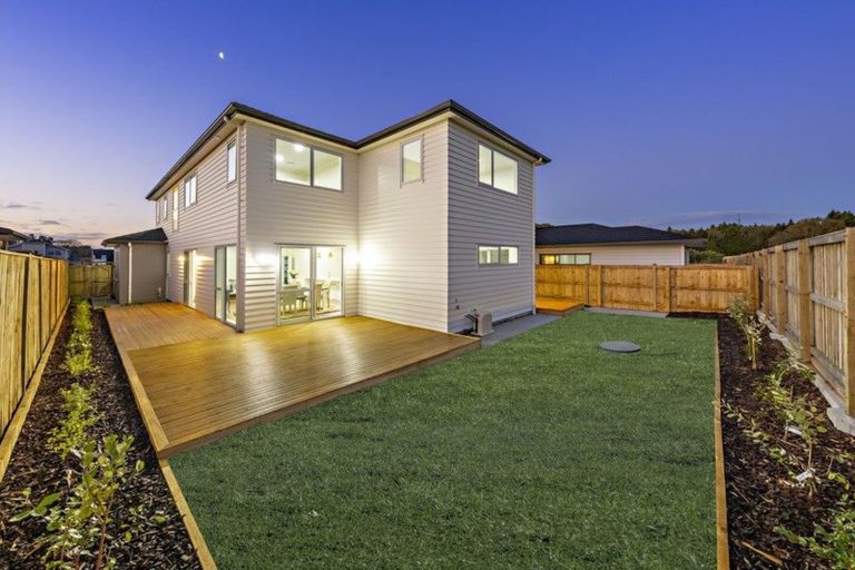 Photo of property in 20 Rauaruhe Road, Karaka, Papakura, 2113