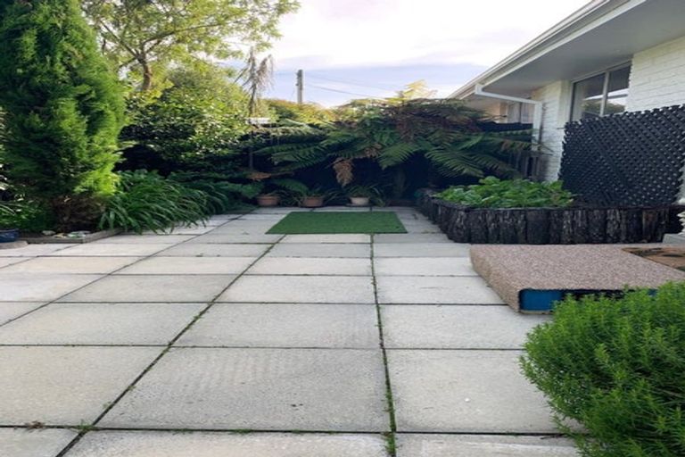 Photo of property in 2/30 Garvins Road, Hornby, Christchurch, 8042