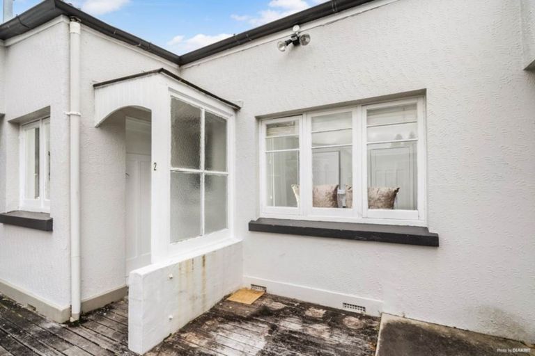 Photo of property in 26a Chedworth Drive, Glenfield, Auckland, 0629