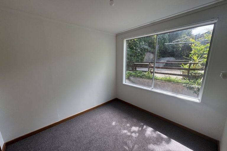 Photo of property in 13-13a Espin Crescent, Karori, Wellington, 6012