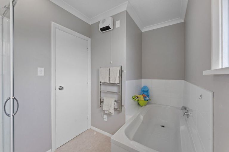 Photo of property in 1081 Fergusson Drive, Clouston Park, Upper Hutt, 5018