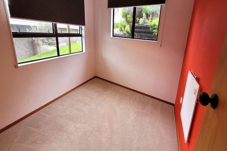 Photo of property in 10a Highmore Place, Brookfield, Tauranga, 3110