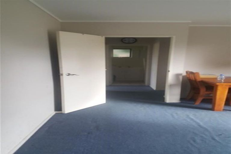 Photo of property in 31 Churchill Avenue, Manurewa, Auckland, 2102