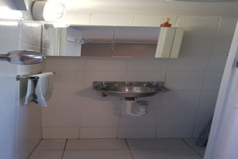 Photo of property in 89 East Coast Road, Castor Bay, Auckland, 0620