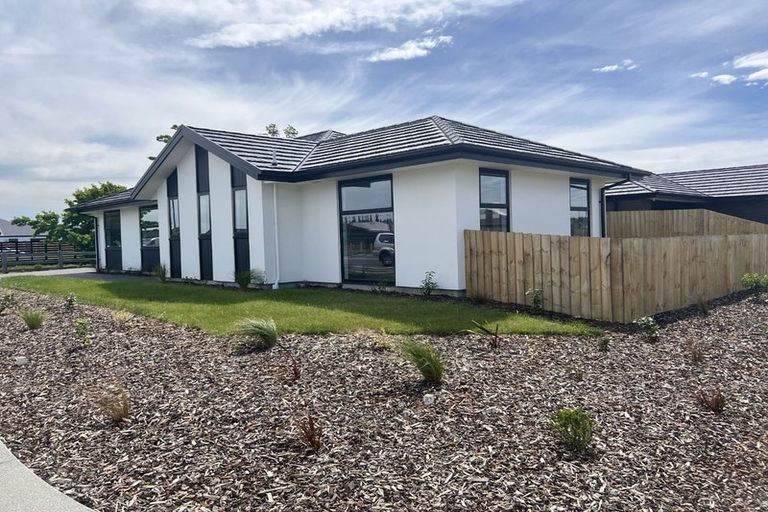 Photo of property in 37 Whites Tramway Road, Halswell, Christchurch, 8025